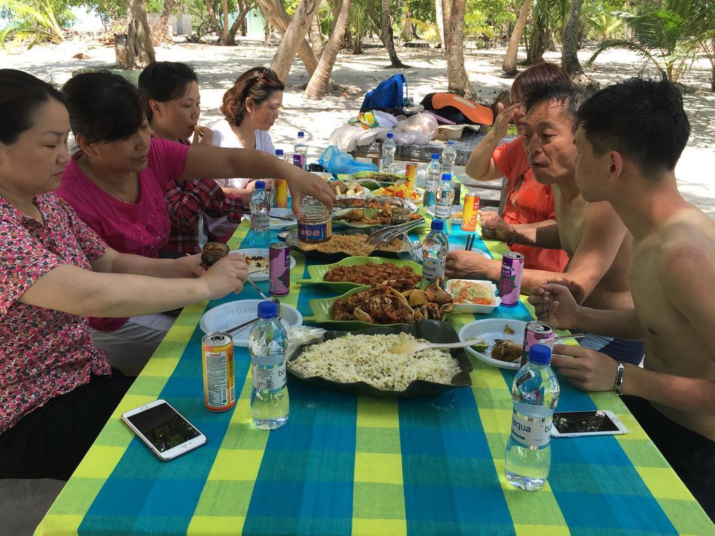 Sunset Holidays Đảo Đảo Huraa Ngoại thất bức ảnh