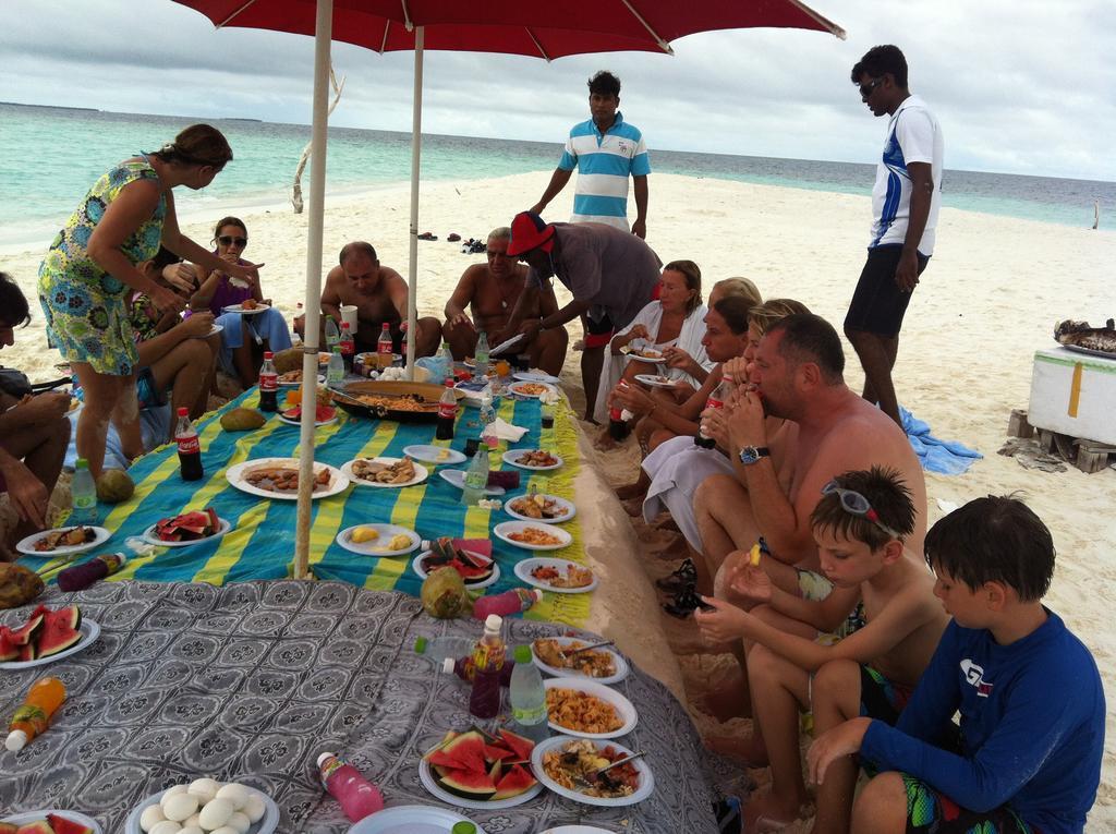 Sunset Holidays Đảo Đảo Huraa Ngoại thất bức ảnh