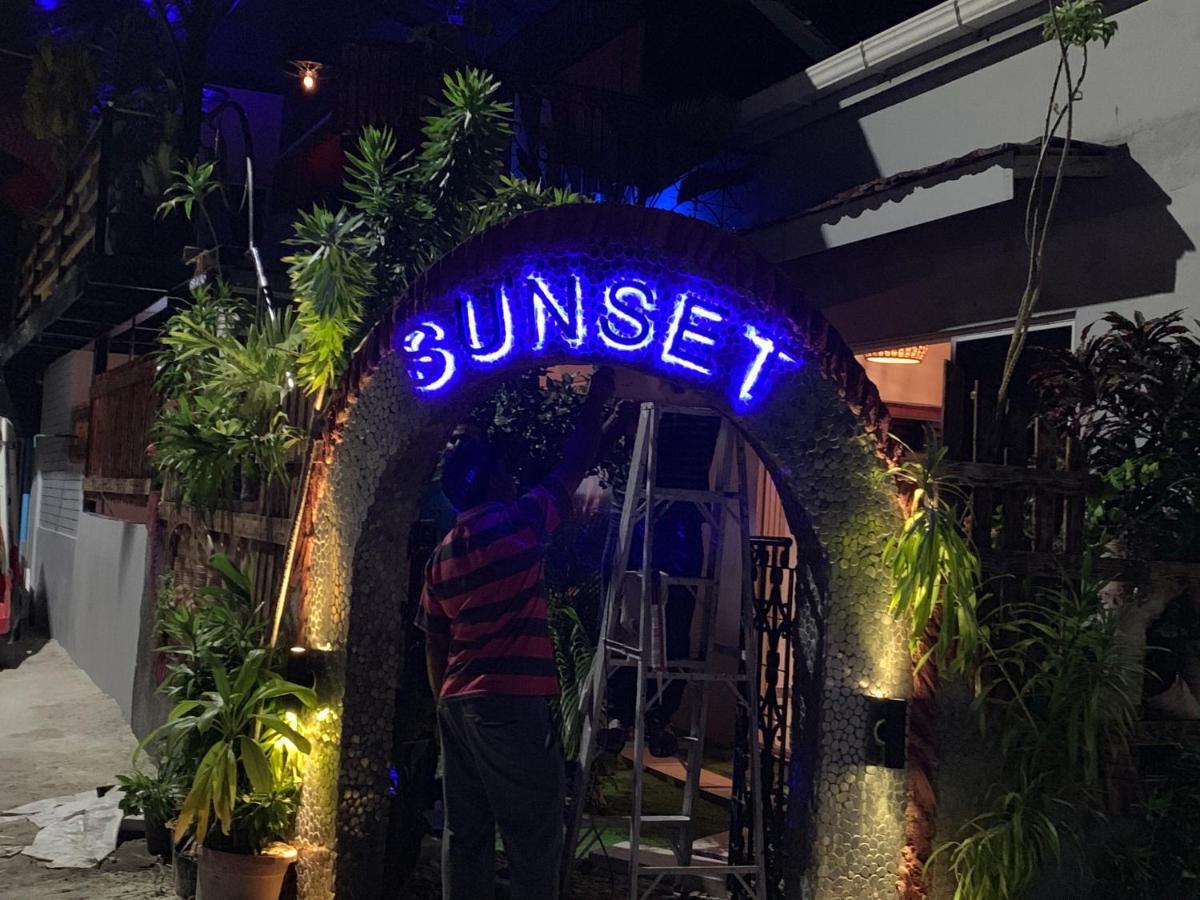 Sunset Holidays Đảo Đảo Huraa Ngoại thất bức ảnh